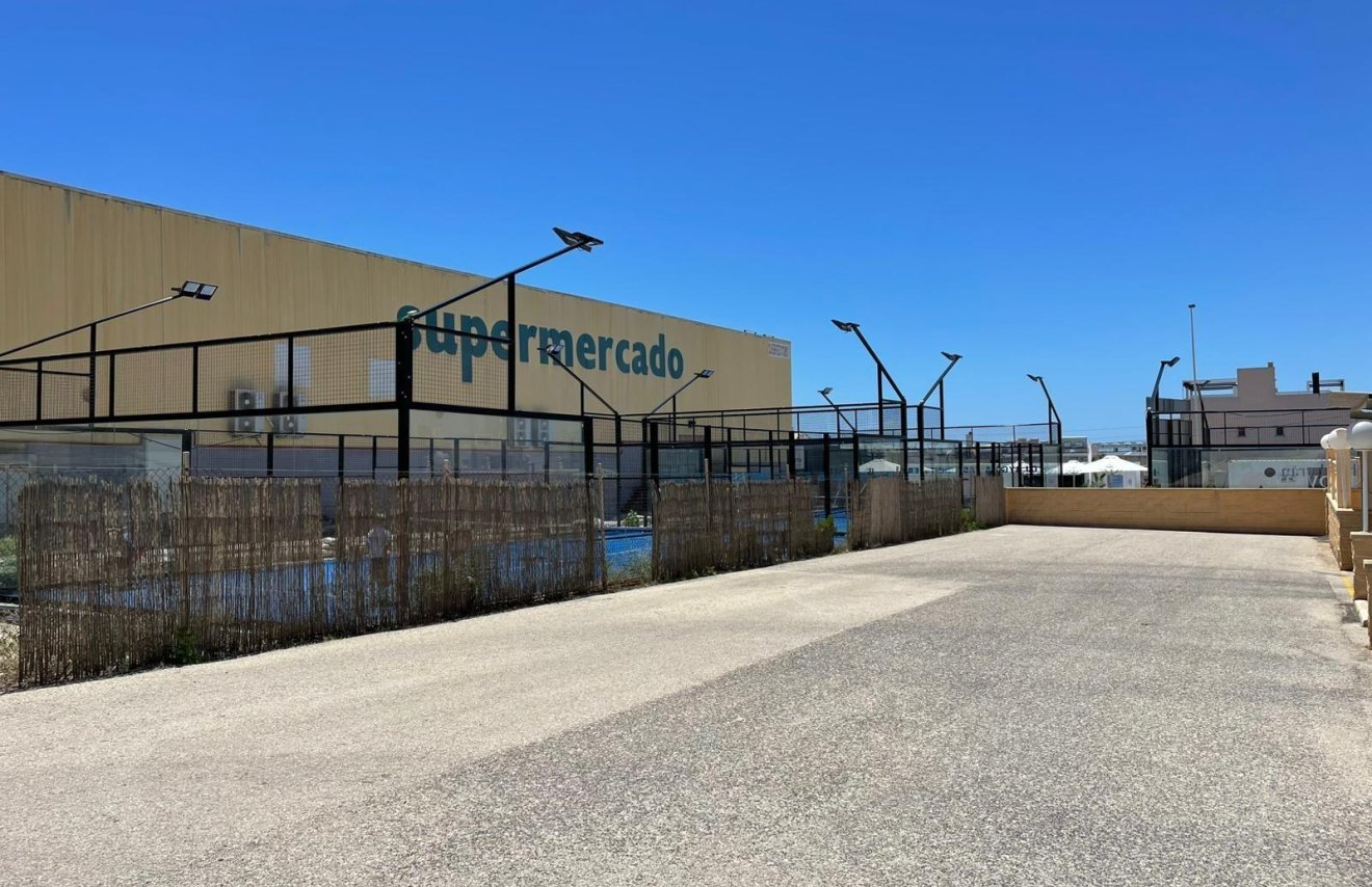 Reventa - Planta baja - Torrevieja - Aguas nuevas 1