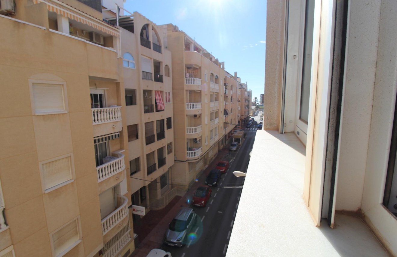 Reventa - Apartamento - Torrevieja - Playa del Cura