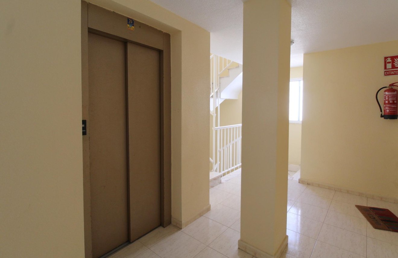 Reventa - Apartamento - Torrevieja - Playa del Cura