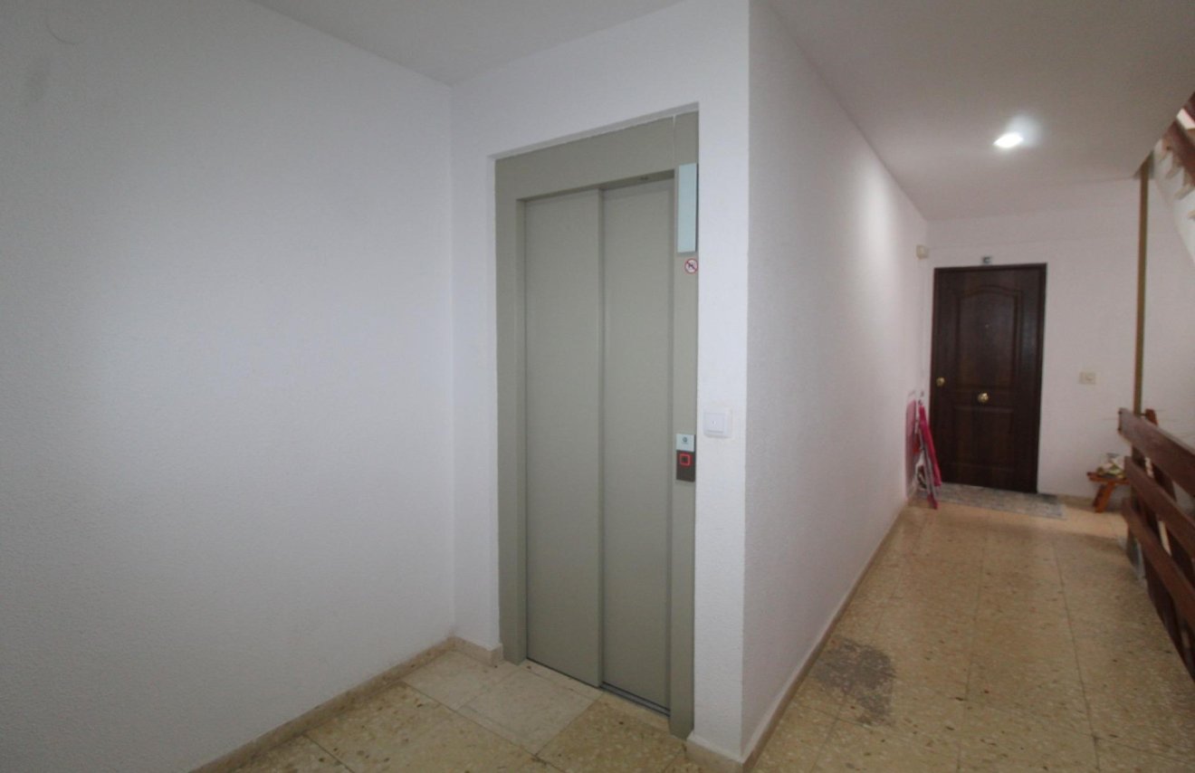 Reventa - Apartamento - Torrevieja - Playa del Cura