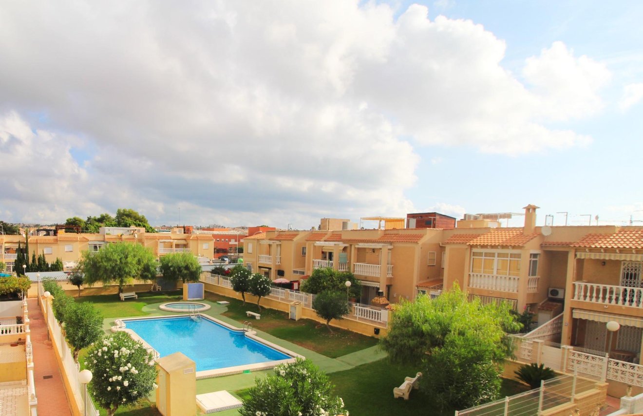 Revente - Bungalow Planta Baja - Torrevieja - Aguas Nuevas