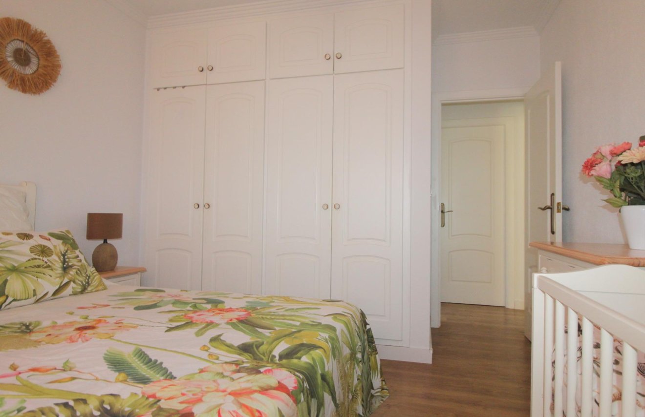 Reventa - Apartamento - Torrevieja - La veleta