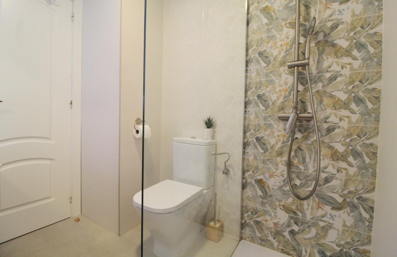 Reventa - Apartamento - Torrevieja - La veleta