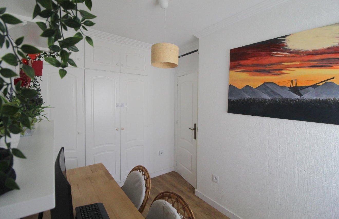 Reventa - Apartamento - Torrevieja - La veleta