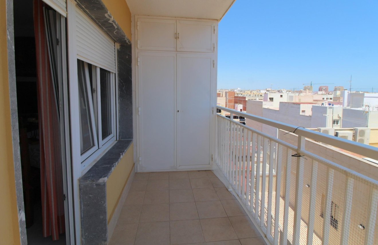 Reventa - Apartamento - Torrevieja - Playa del Cura