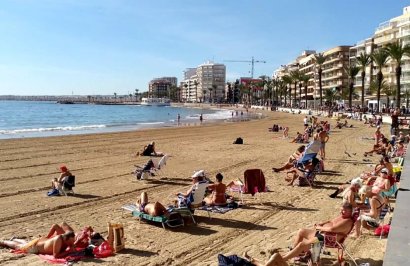 Reventa - Apartamento - Torrevieja - Playa del Cura
