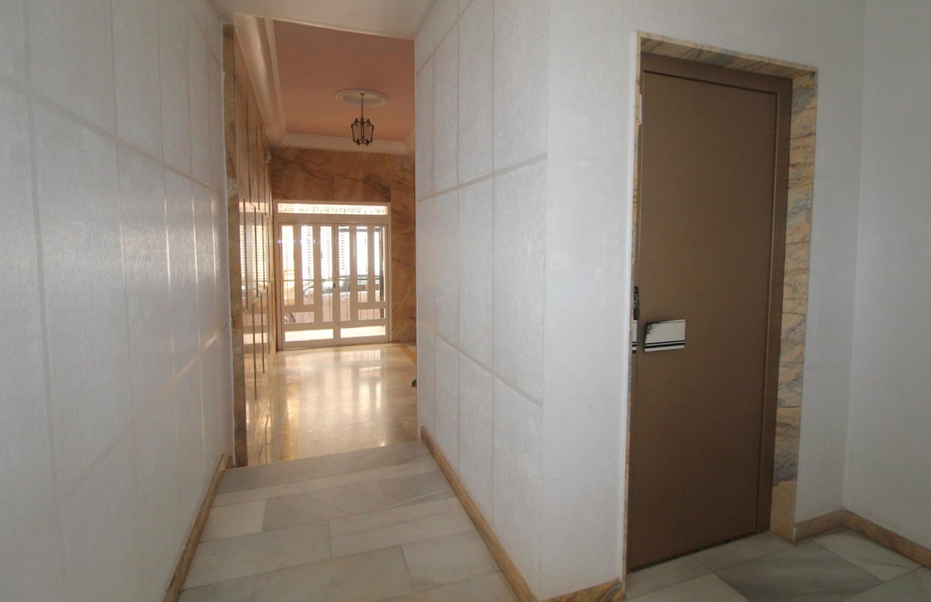 Reventa - Apartamento - Torrevieja - Playa del Cura