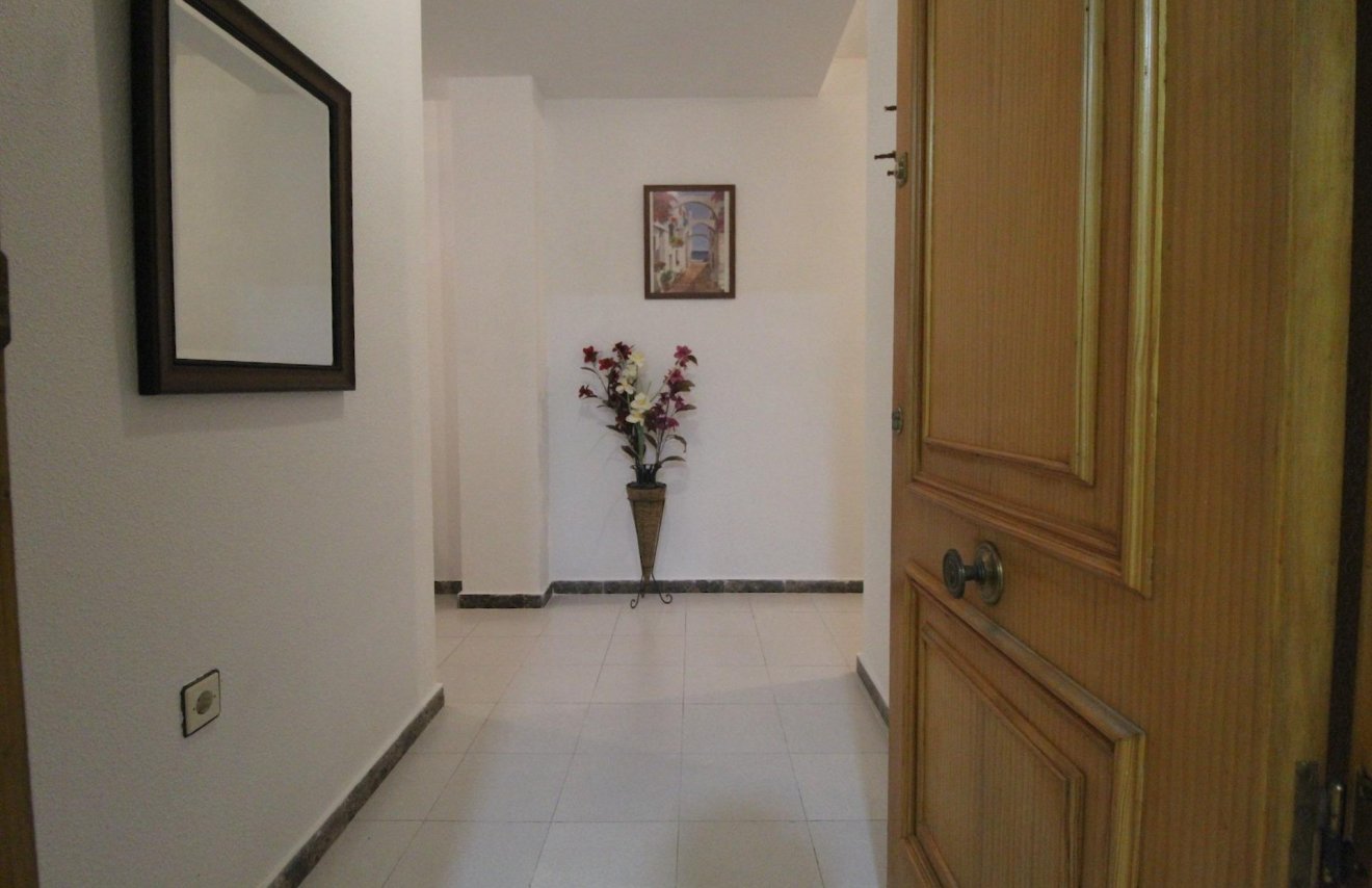 Reventa - Apartamento - Torrevieja - Playa de los Locos