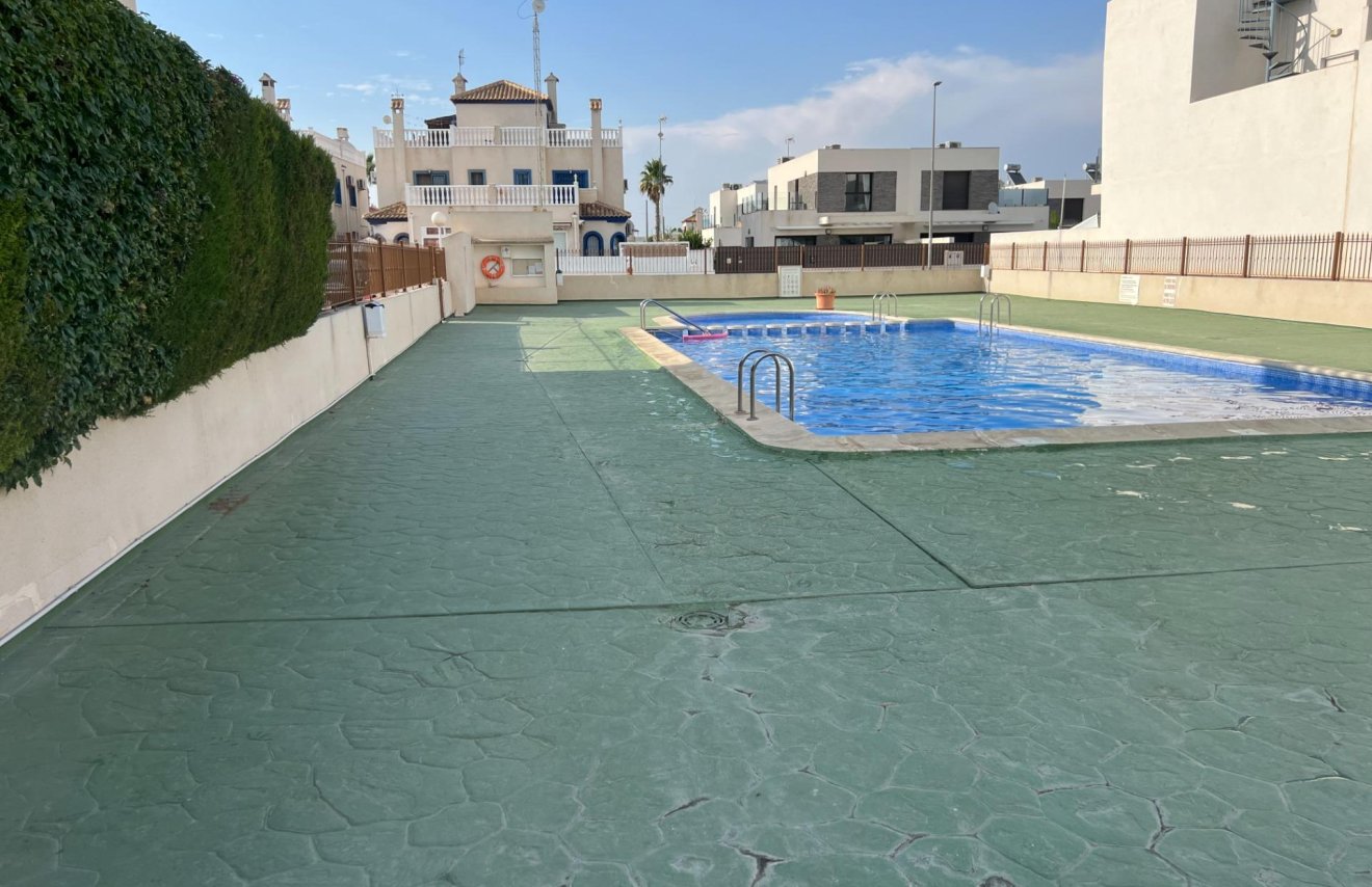 Reventa - Bungalow Planta Baja - Daya Vieja - Comunidad valenciana