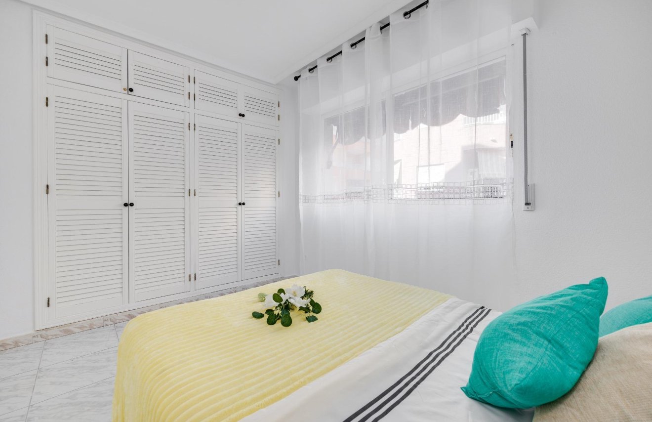 Reventa - Apartamento - Torrevieja - Playa de los Locos