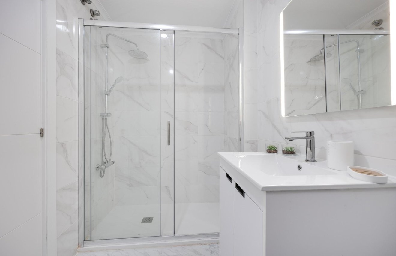 Reventa - Apartamento - Torrevieja - Playa de los Locos