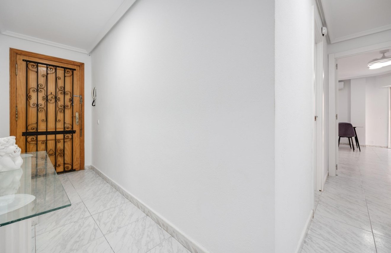 Reventa - Apartamento - Torrevieja - Playa de los Locos