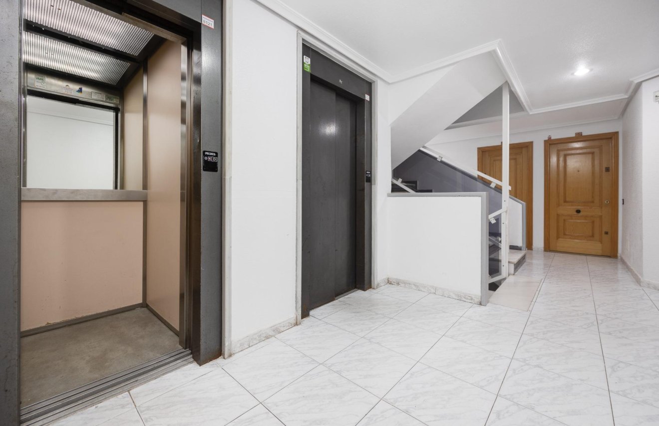 Reventa - Apartamento - Torrevieja - Playa de los Locos