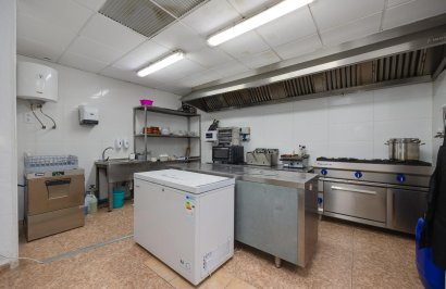 Reventa - Local comercial - Torrevieja - Estacion de autobuses