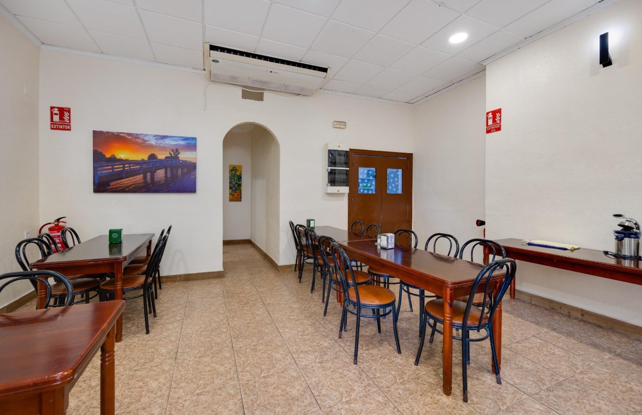 Reventa - Local comercial - Torrevieja - Estacion de autobuses