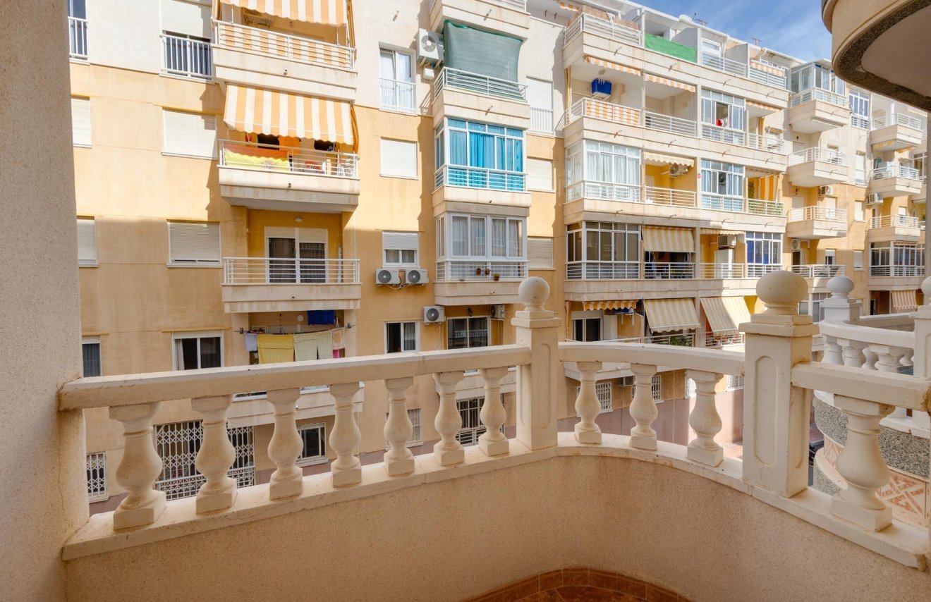 Reventa - Apartamento - Torrevieja - Playa del Cura