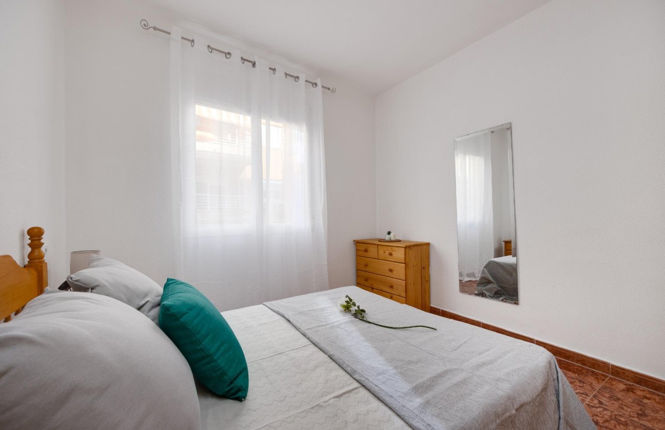 Reventa - Apartamento - Torrevieja - Playa del Cura