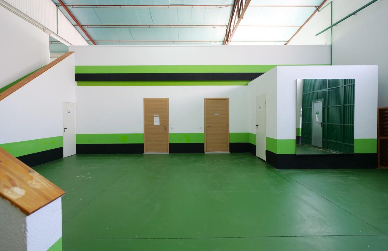 Resale - Nave industrial - Almoradí