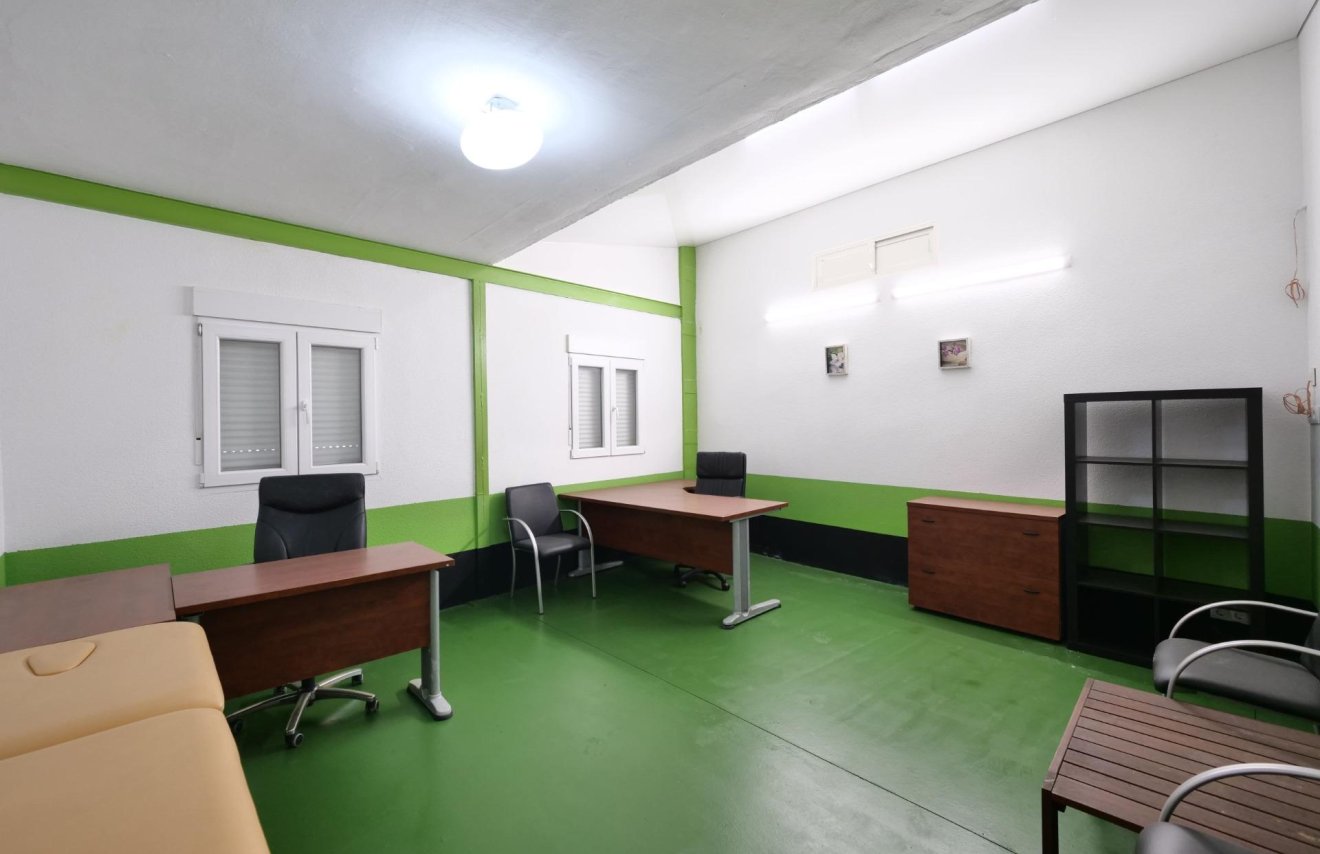 Resale - Nave industrial - Almoradí