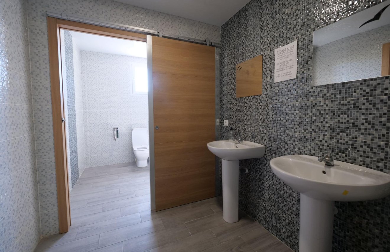 Resale - Nave industrial - Almoradí