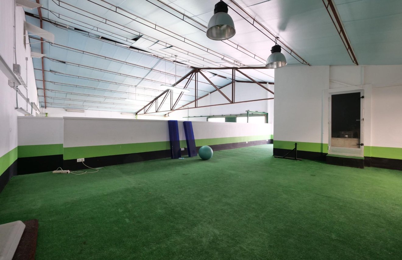 Resale - Nave industrial - Almoradí
