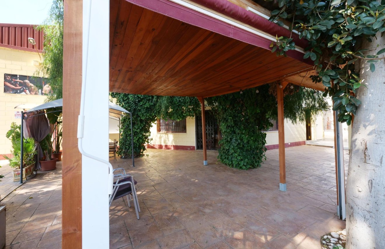 Resale - Nave industrial - Almoradí