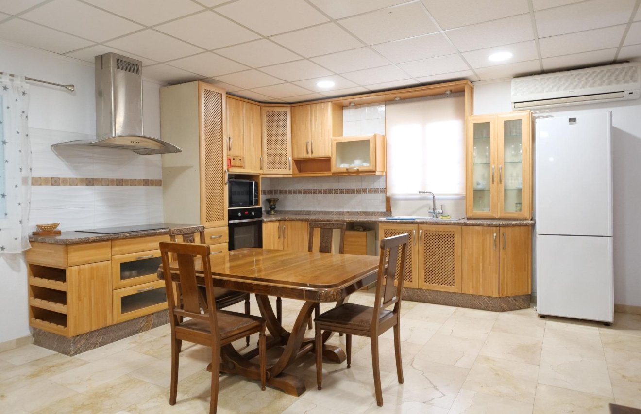 Resale - Nave industrial - Almoradí