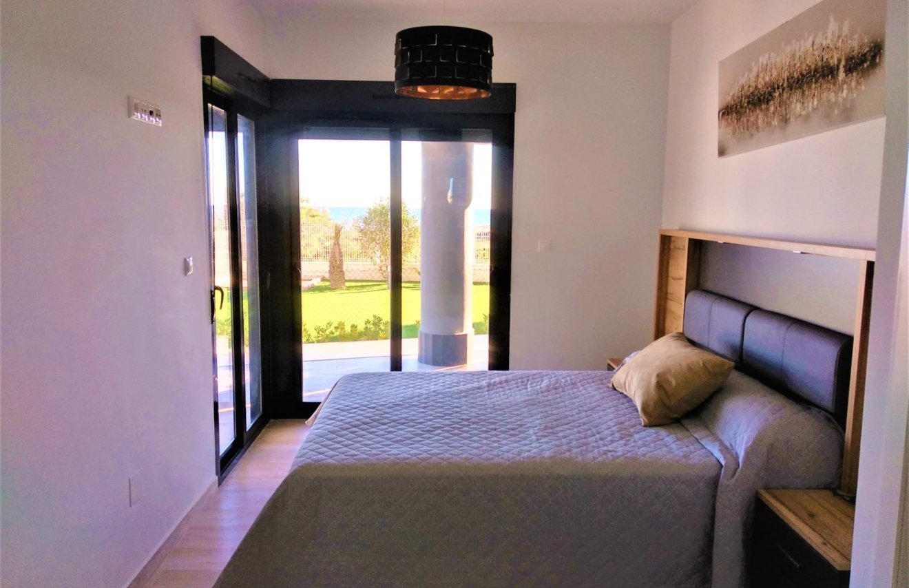 Resale - Apartamento - Torrevieja - La Mata