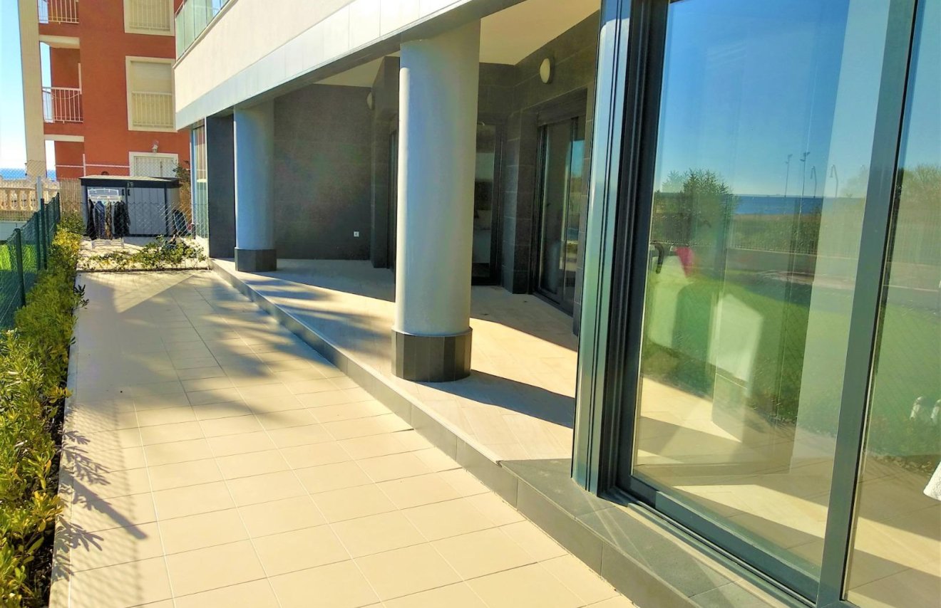 Resale - Apartamento - Torrevieja - La Mata