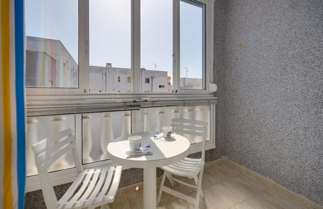 Reventa - Estudio - Torrevieja - Habaneras