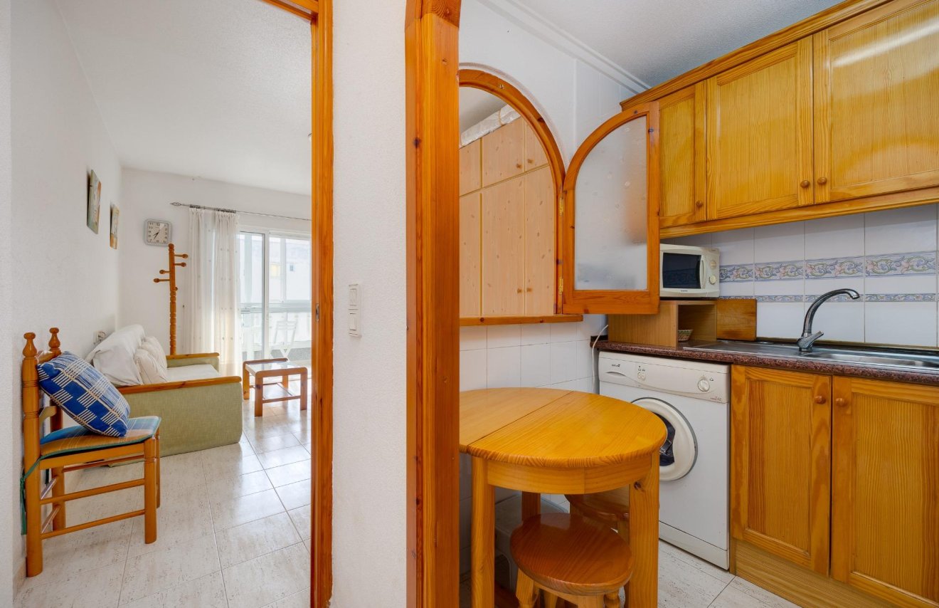 Reventa - Estudio - Torrevieja - Habaneras