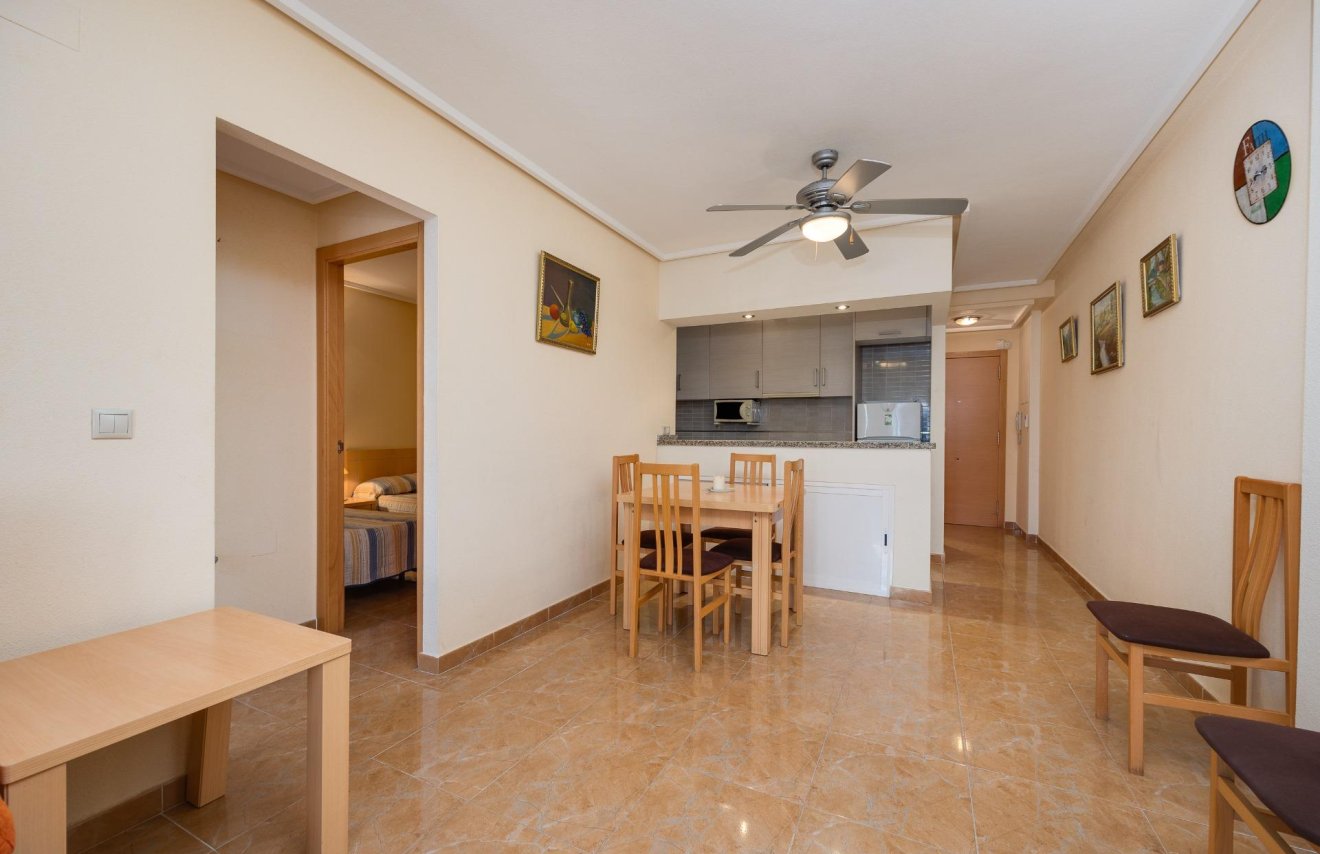 Reventa - Apartamento - Torrevieja - El molino