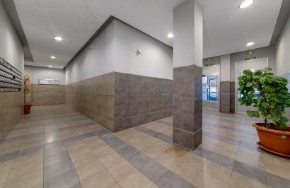 Reventa - Apartamento - Torrevieja - El molino