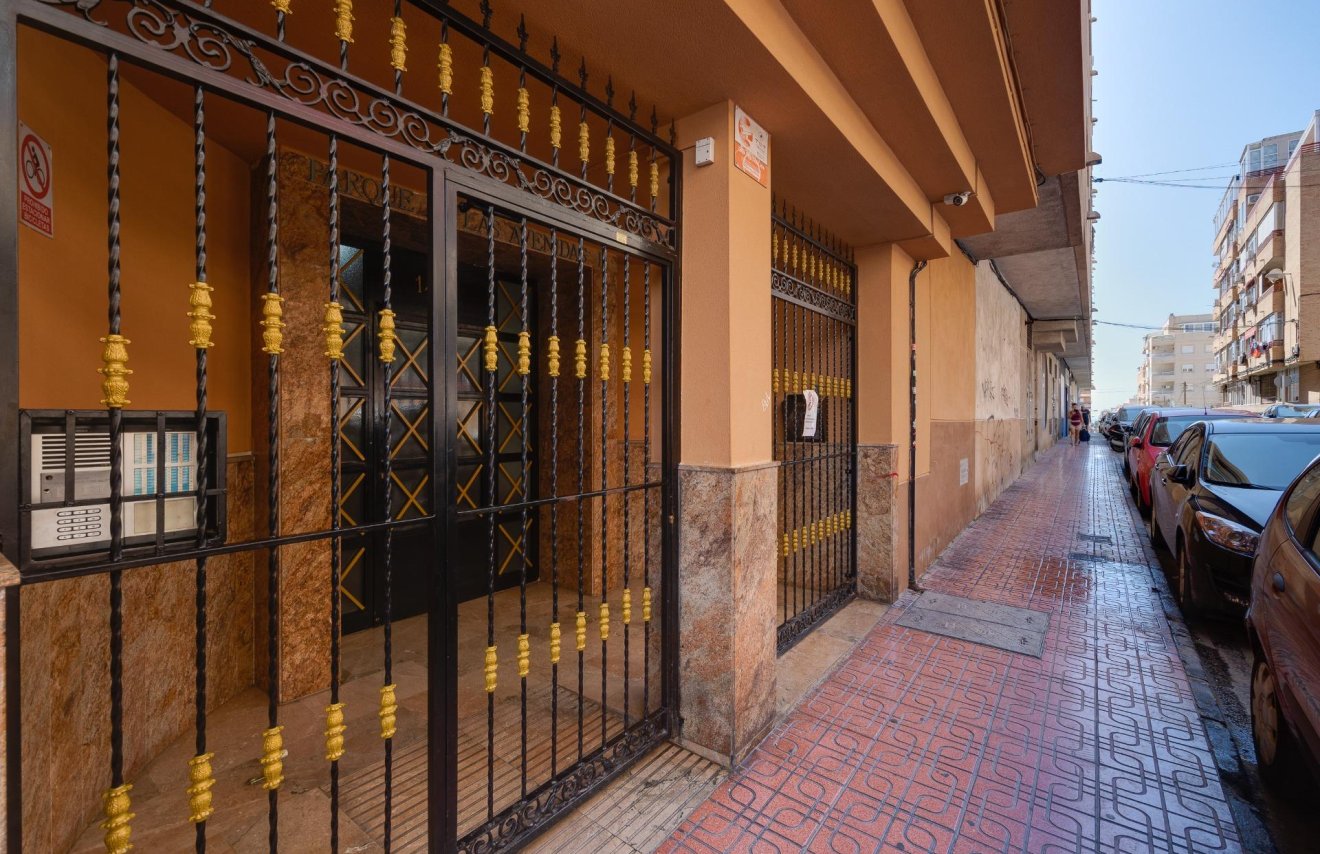 Reventa - Apartamento - Torrevieja - El molino