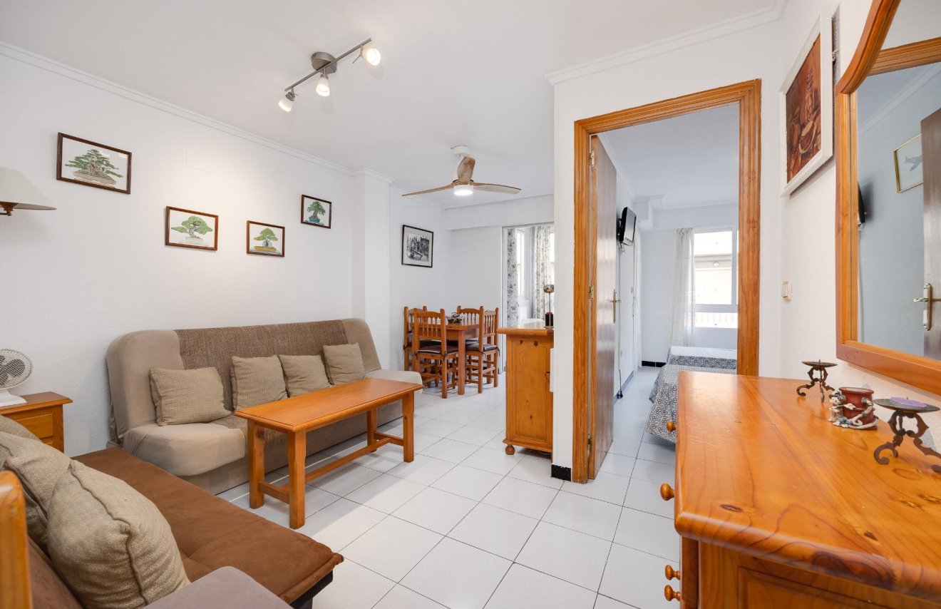 Reventa - Apartamento - Torrevieja - Playa de los Locos