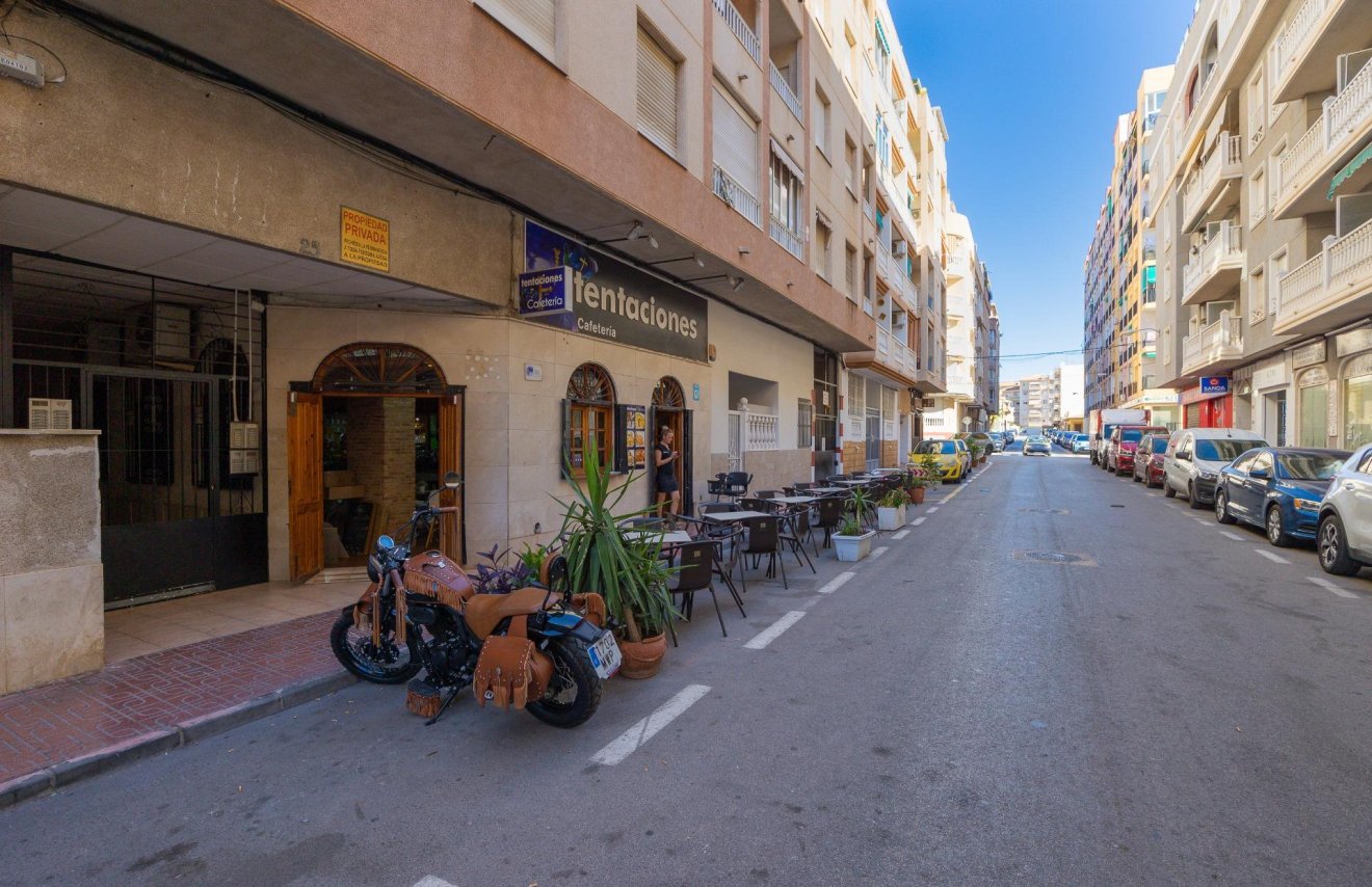 Reventa - Apartamento - Torrevieja - Playa de los Locos