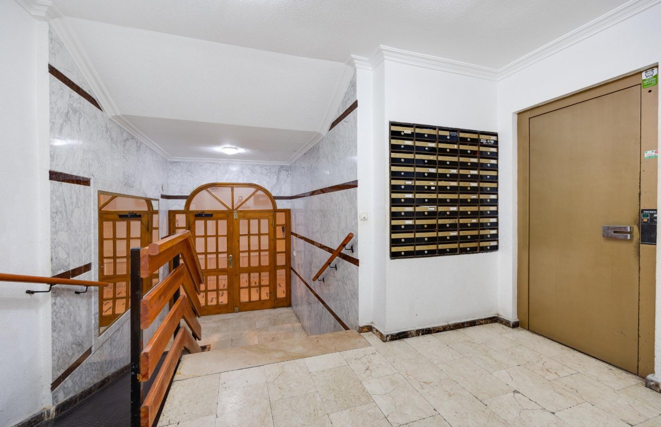 Reventa - Apartamento - Torrevieja - Playa de los Locos