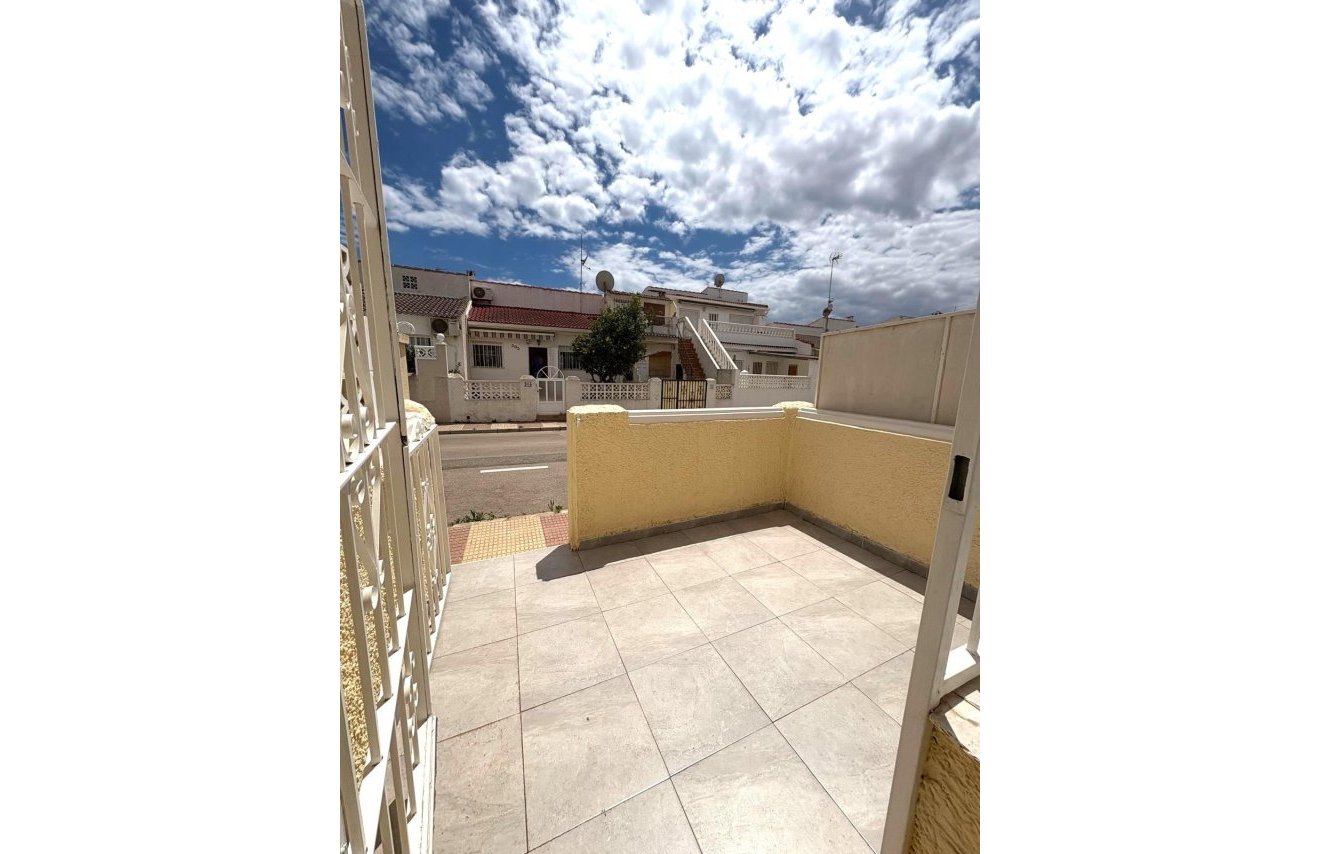 Reventa - Casa Tipo Dúplex - Torrevieja - El limonar