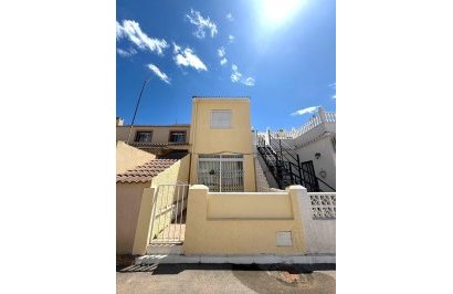 Reventa - Casa Tipo Dúplex - Torrevieja - El limonar