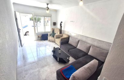 Reventa - Casa Tipo Dúplex - Torrevieja - El limonar