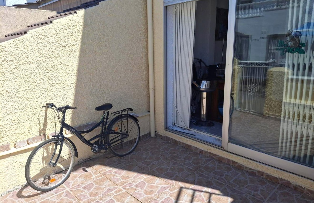 Reventa - Casa Tipo Dúplex - Torrevieja - El limonar