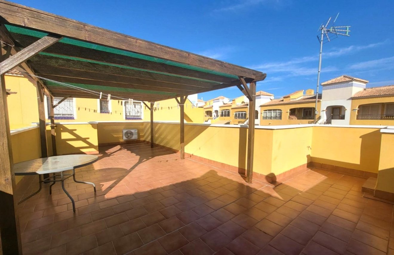 Resale - Townhouse - Los Montesinos - Los Montesinos - Urb. La Herrada