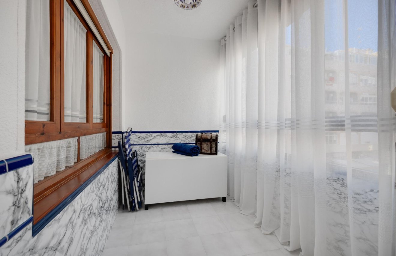 Resale - Apartamento - Torrevieja - Centro