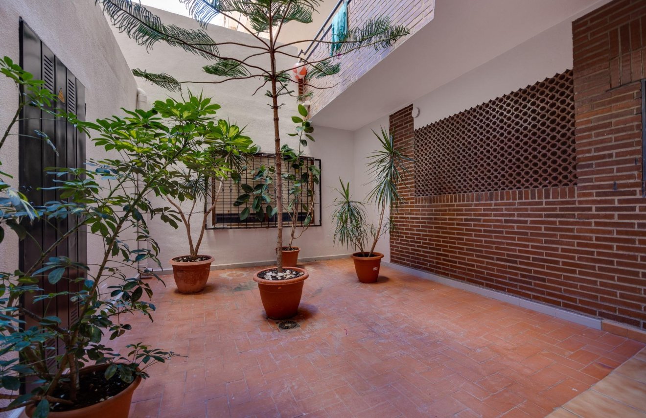 Resale - Apartamento - Torrevieja - Centro