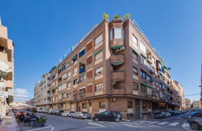 Resale - Apartamento - Torrevieja - Centro