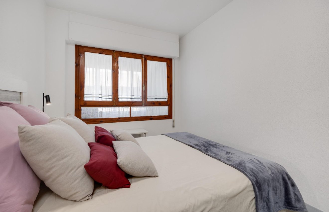 Resale - Apartamento - Torrevieja - Centro