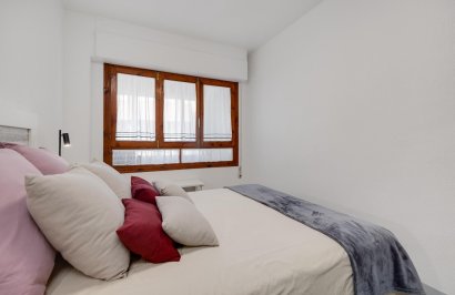 Resale - Apartamento - Torrevieja - Centro