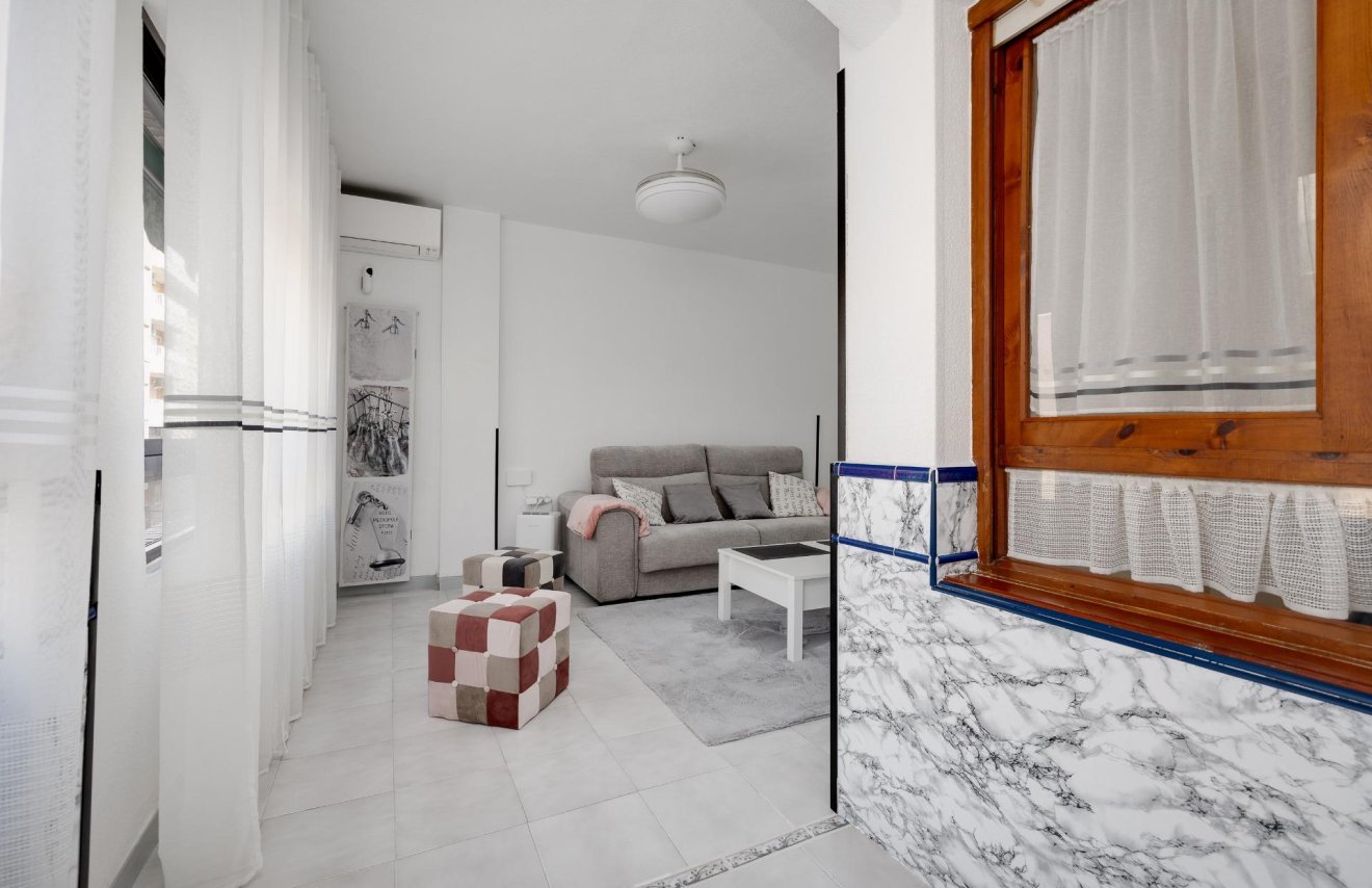 Resale - Apartamento - Torrevieja - Centro