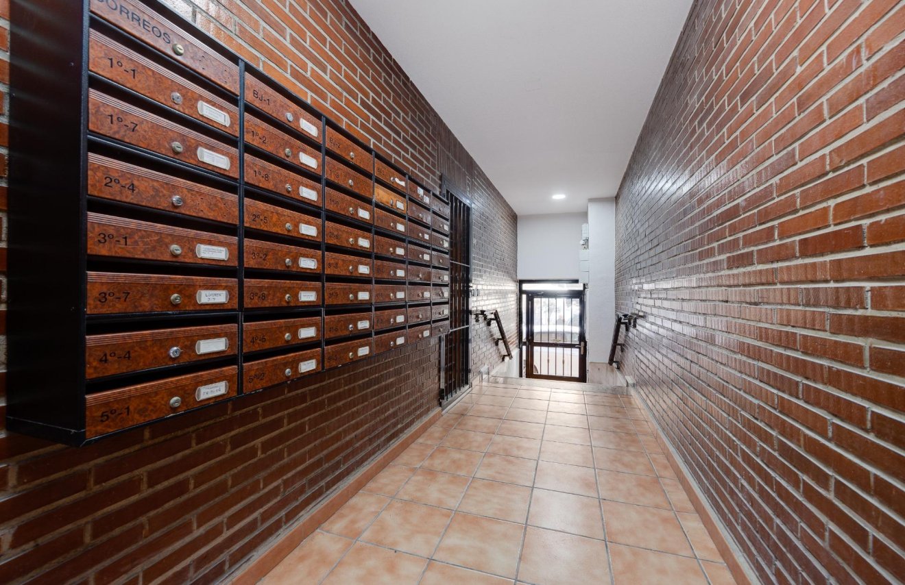 Resale - Apartamento - Torrevieja - Centro