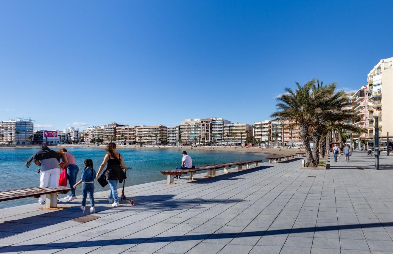 Resale - Apartamento - Torrevieja - Centro